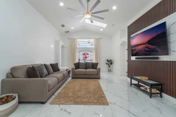 5-Bed Villa w/ Private Pool - Image 1
